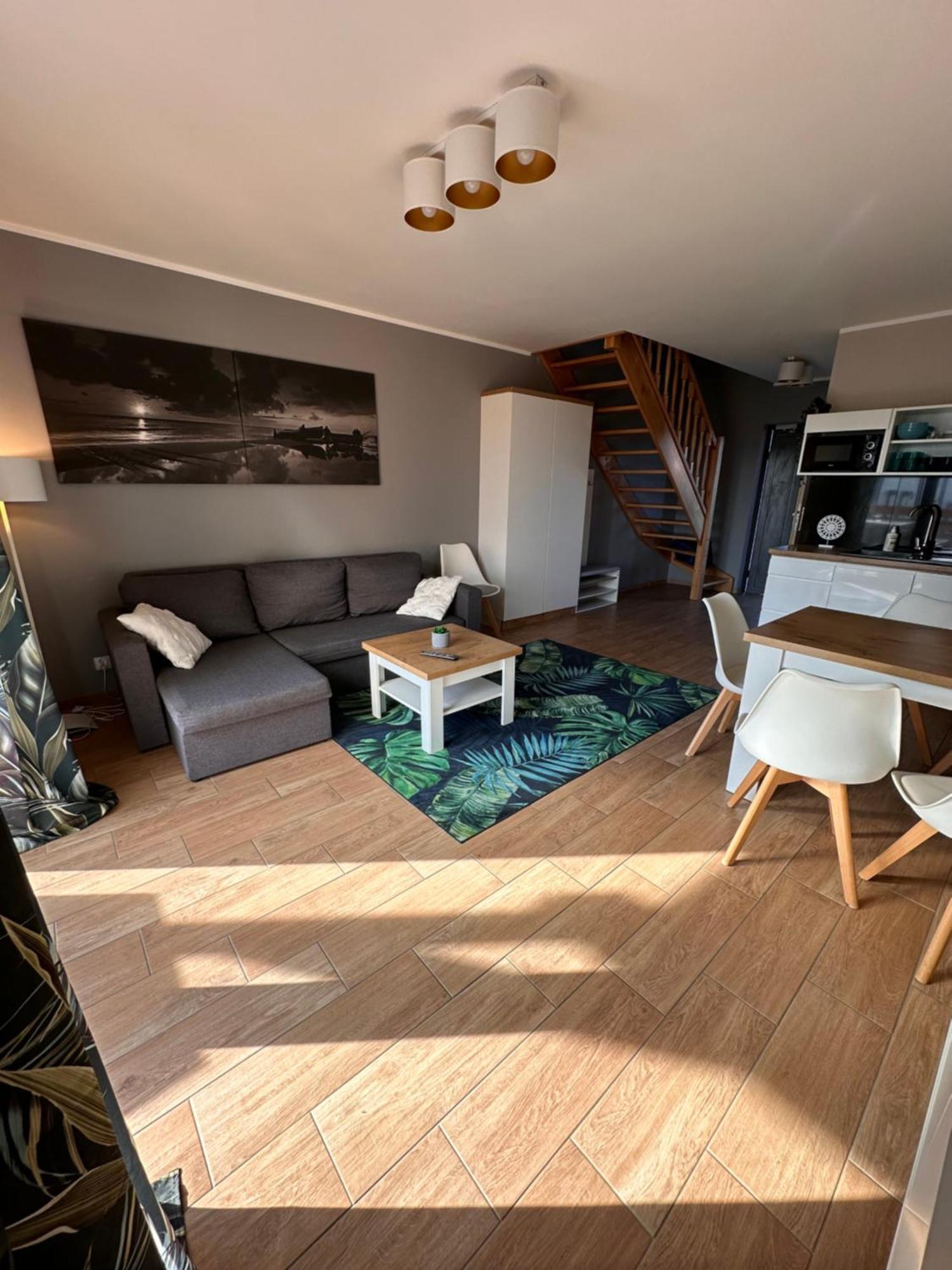 Jastrzębia Góra Domki Zlote Piaski Kryty Basen Sauna Jacuzzi מראה חיצוני תמונה