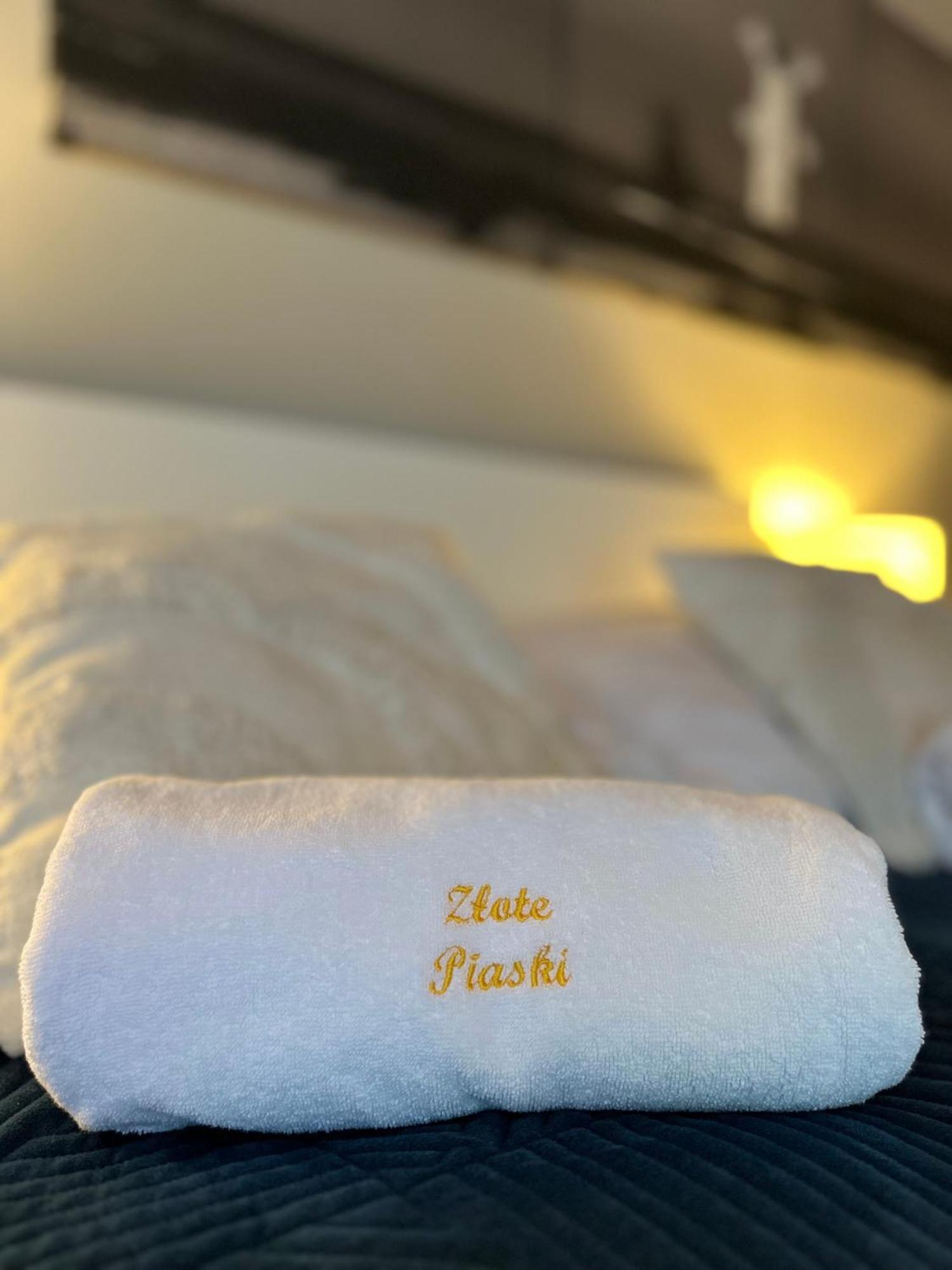 Jastrzębia Góra Domki Zlote Piaski Kryty Basen Sauna Jacuzzi מראה חיצוני תמונה