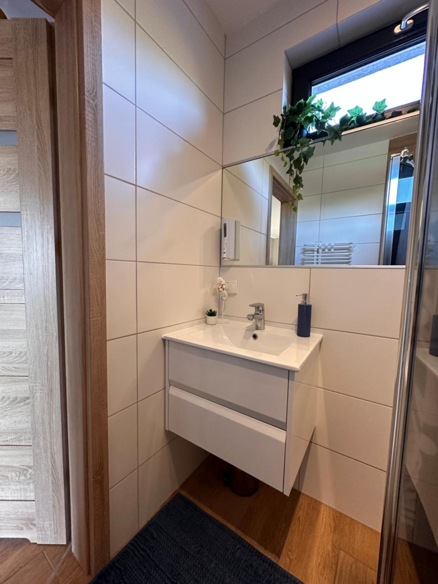 Jastrzębia Góra Domki Zlote Piaski Kryty Basen Sauna Jacuzzi מראה חיצוני תמונה