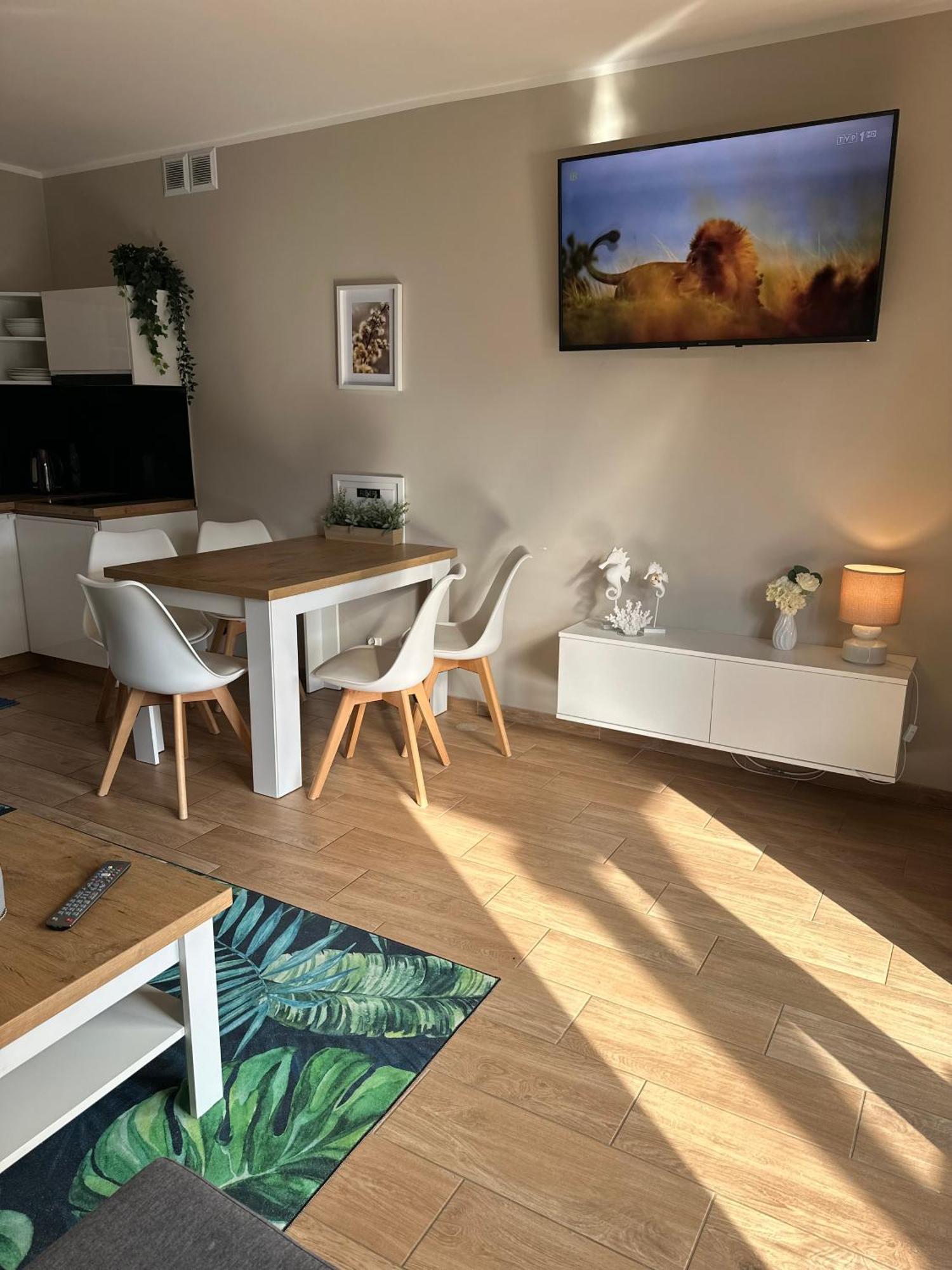 Jastrzębia Góra Domki Zlote Piaski Kryty Basen Sauna Jacuzzi מראה חיצוני תמונה