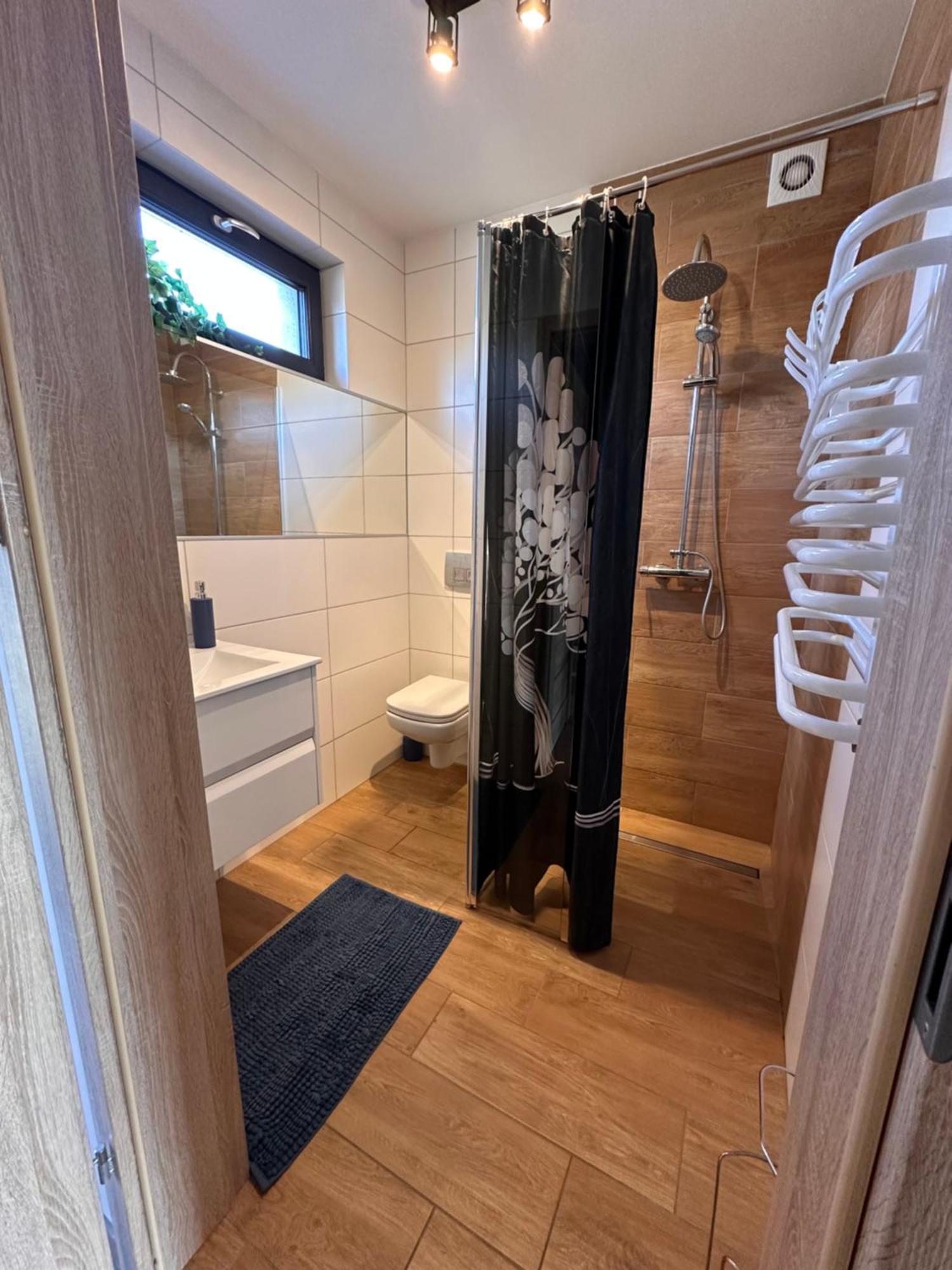 Jastrzębia Góra Domki Zlote Piaski Kryty Basen Sauna Jacuzzi מראה חיצוני תמונה