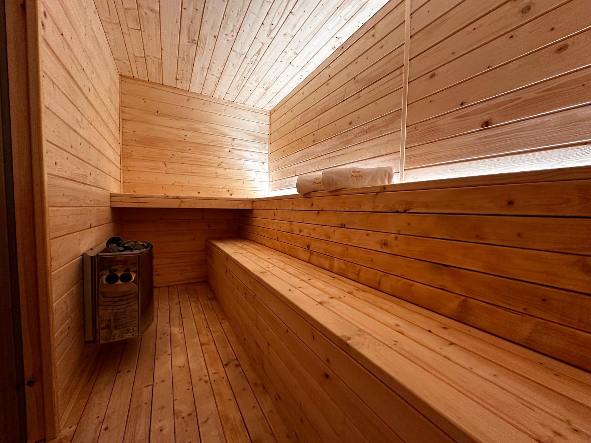 Jastrzębia Góra Domki Zlote Piaski Kryty Basen Sauna Jacuzzi מראה חיצוני תמונה
