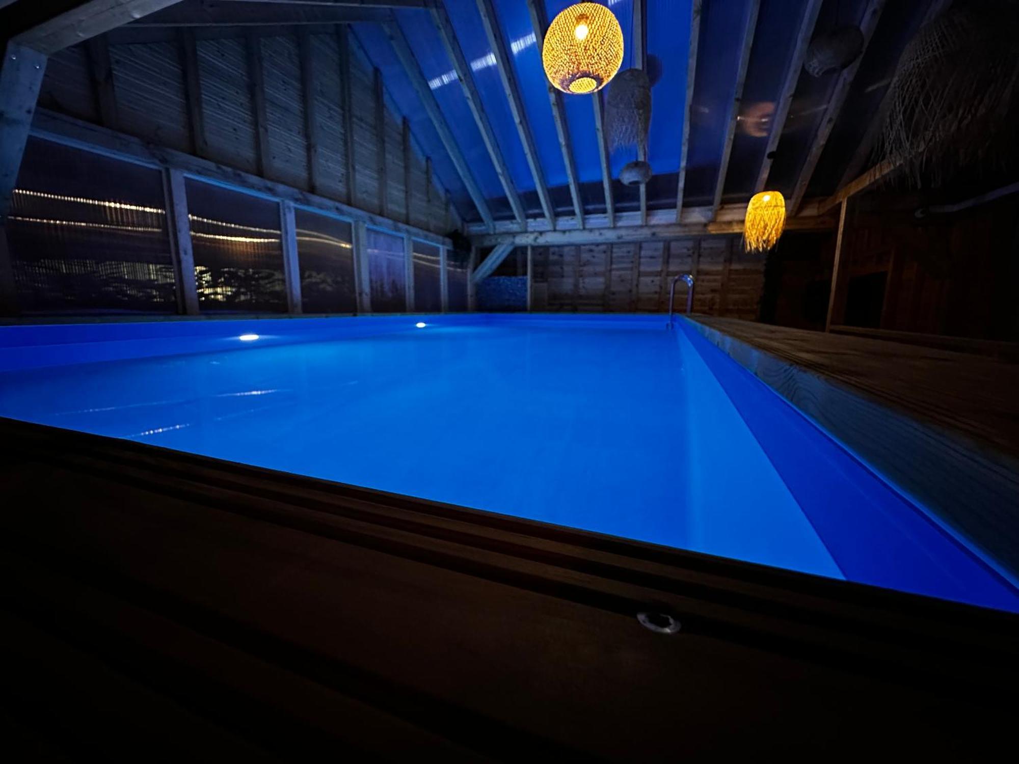 Jastrzębia Góra Domki Zlote Piaski Kryty Basen Sauna Jacuzzi מראה חיצוני תמונה