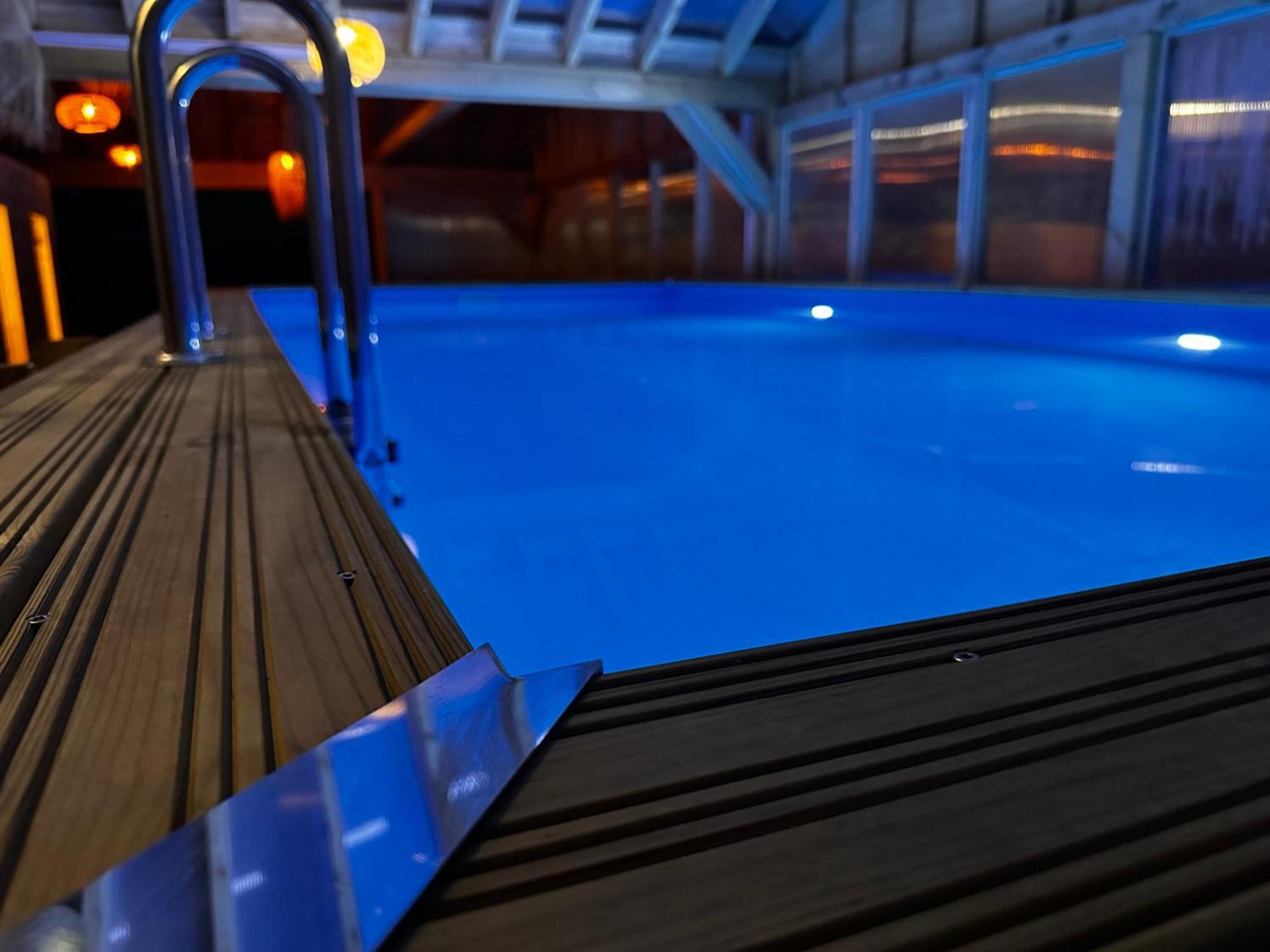 Jastrzębia Góra Domki Zlote Piaski Kryty Basen Sauna Jacuzzi מראה חיצוני תמונה