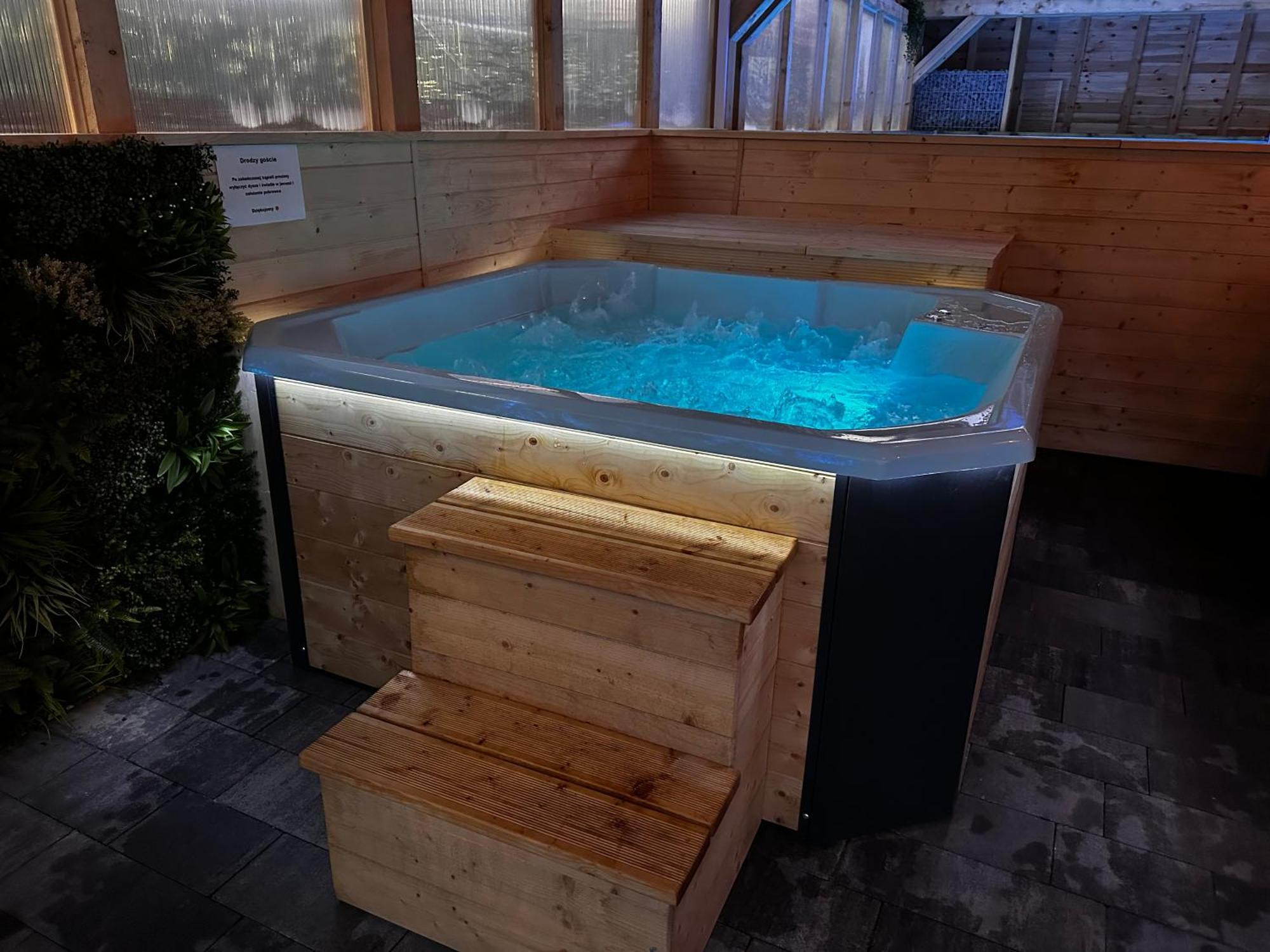 Jastrzębia Góra Domki Zlote Piaski Kryty Basen Sauna Jacuzzi מראה חיצוני תמונה